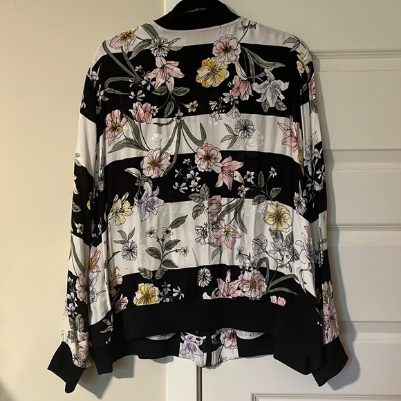 Love & Legend striped floral bomber jacket with zip, 3X - Picture 3 of 4